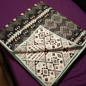 Patterned quilt